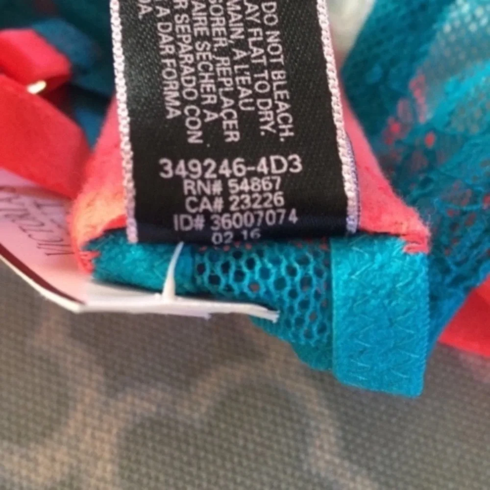Victoria’s Secret Very Sexy Unlined Lace Demi 32B NWT